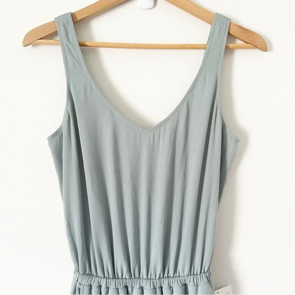 Show Me Your Mumu Kendall Maxi Dress in Silver Sage Crisp XXS NWT - Picture 4 of 13